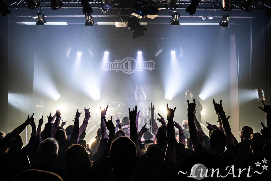 Brühl, was für ein Abend! 🔥
​Am 06.03. durften wir in der Galerie am Schloss spielen und wir sind immer noch absolut geflasht von eurer Energie! Ein riesiges Dankeschön an euch als unfassbares Publiku…